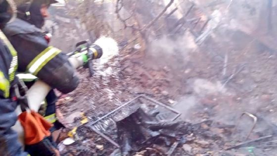 Foto de: VIDEO: así fue el momento en que sacan de entre las llamas a unos niños en CDMX, policías fueron ascendidos