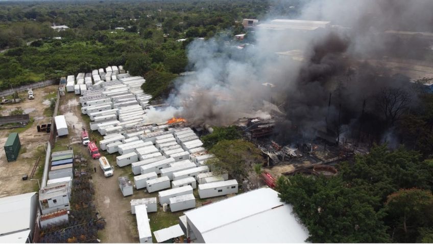 Se registra fuerte explosión en bodega con hidrocarburo ilegal en Tabasco