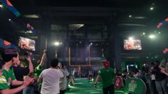 Aficionados a la NFL en México disfrutan de partidos al estilo del Super Bowl