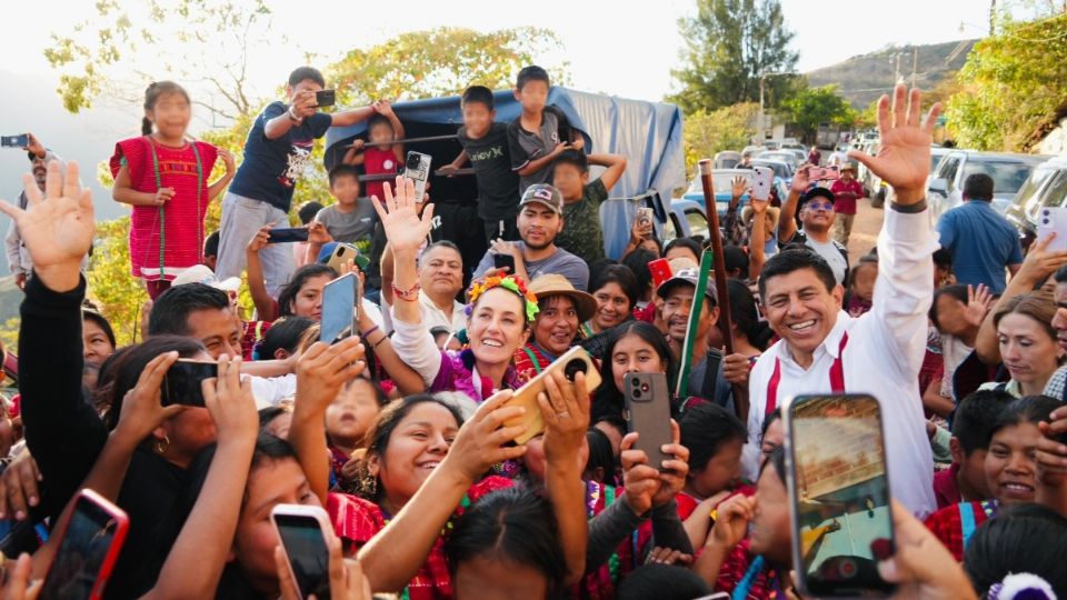 Claudia Sheinbaum y Salomón Jara visitaron la región triqui de Oaxaca