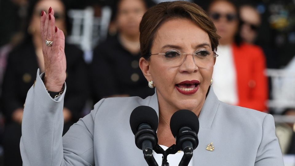 La convocatoria la hizo Xiomara Castro pocas horas después de una petición que en ese sentido le hizo el presidente de Colombia, Gustavo Petro.