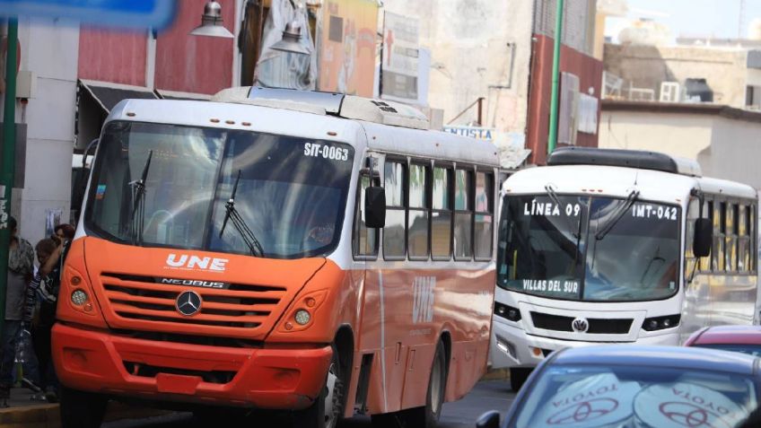 Captan en VIDEO el momento exacto en que un niño de 2 años es arrollado por un camión