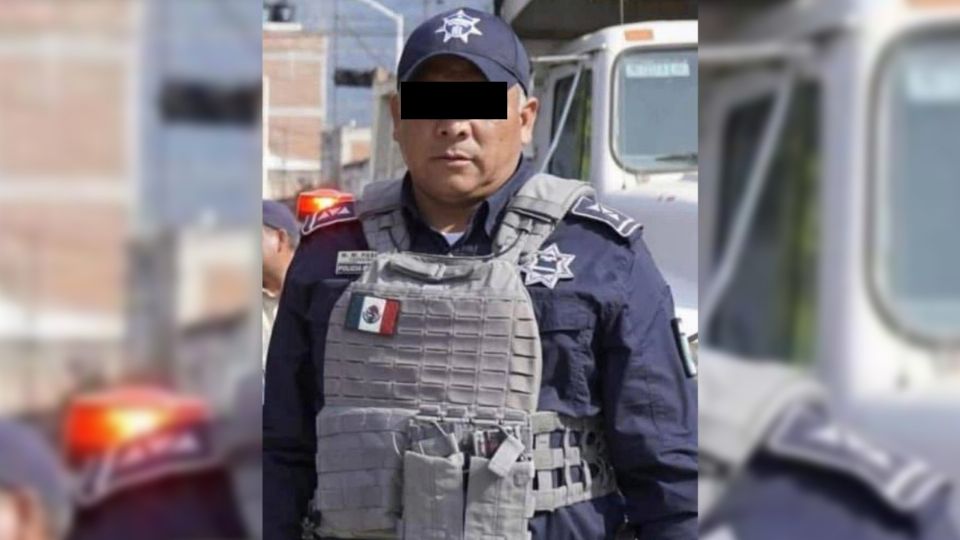 Las autoridades investigan la participación de los elementos policiacos en el crimen.