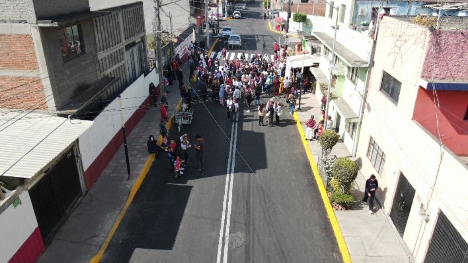 Esta rehabilitación integral se realizó en cerca de 400 metros lineales de la calle Insurgentes, entre las vialidades El Vergel y Manuel Altamirano