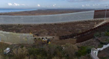 Reanudan la construcción del muro fronterizo en Playas de Tijuana