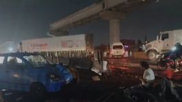 Foto que representa a Tráiler embiste a varios autos en la México-Puebla y desata caos vial en Iztapalapa | VIDEO