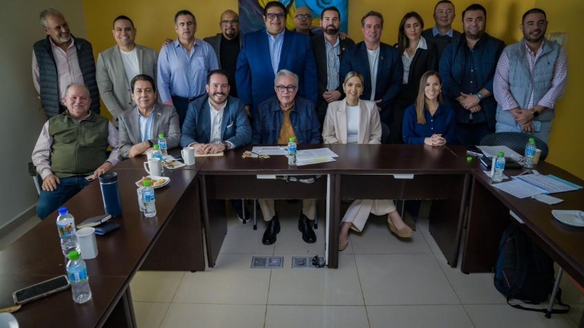 Gobernador Rocha Moya y empresarios de Mazatlán acuerdan trabajo conjunto por el desarrollo del puerto