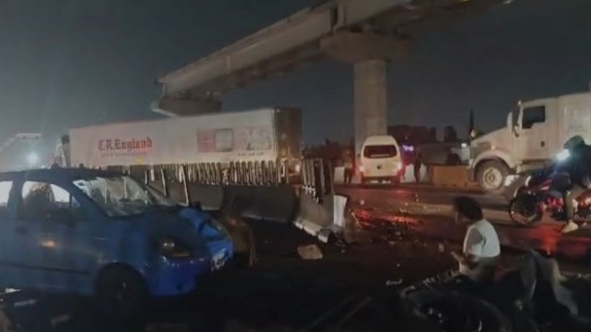 Tráiler embiste a varios autos en la México-Puebla y desata caos vial en Iztapalapa | VIDEO