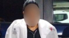 Detienen a mujer que se hacía pasar por doctora para robar medicamentos, IMSS participa con autoridades