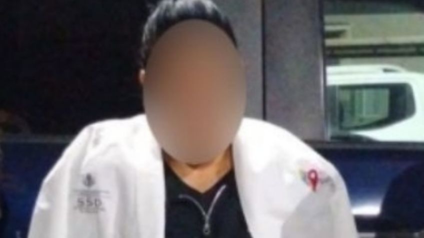 Detienen a mujer que se hacía pasar por doctora para robar medicamentos, IMSS participa con autoridades