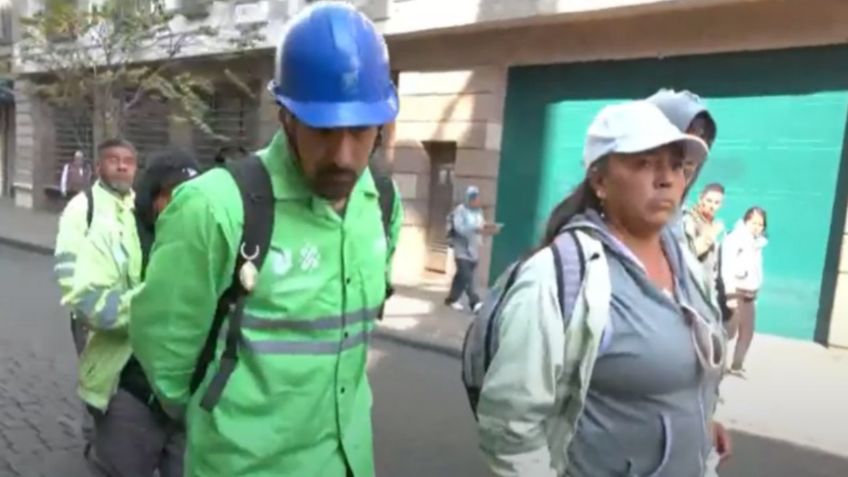 Extrabajadores de limpia marchan hacia el Zócalo tras despido masivo | Alternativas viales