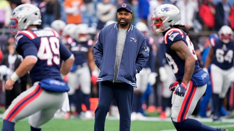 El head coach fue retirado después de una mal temporada para los Patriots