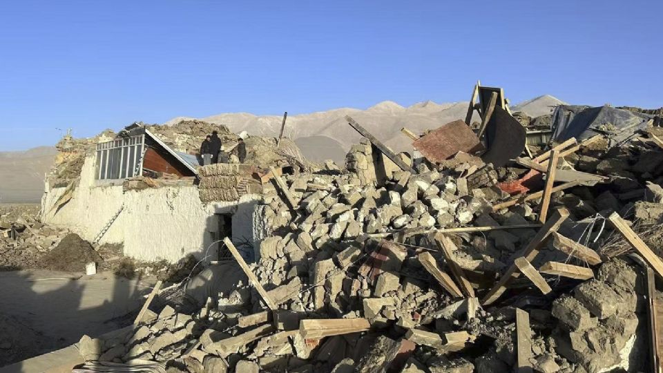 Hasta el momento se han contabilizado 32 muertos por el fuerte temblor.