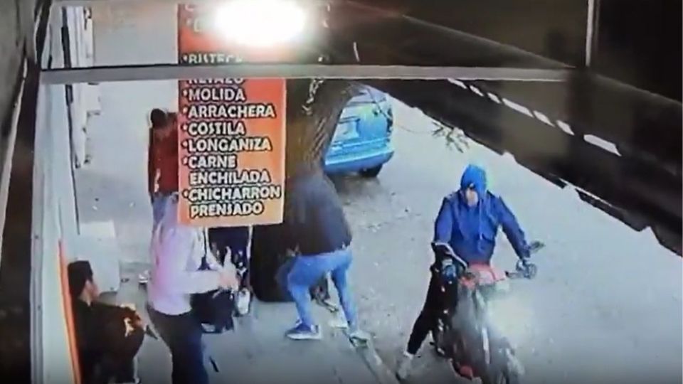 Dos sujetos participaron en el violento asalto contra cuatro personas.