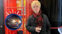 Billie Joe Armstrong llega de sorpresa a una taberna para ver a un músico local cantando "Good Riddance" | VIDEO