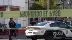 Sujetos en motocicleta asesinan a balazos a un hombre a plena luz del día en calles de Venustiano Carranza