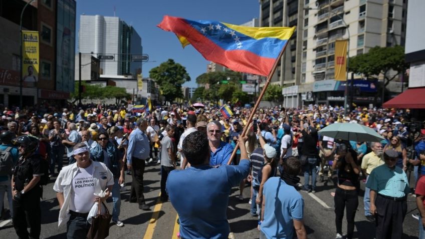 Oposición marcha contra la investidura de Nicolás Maduro previo al "día D" en Venezuela