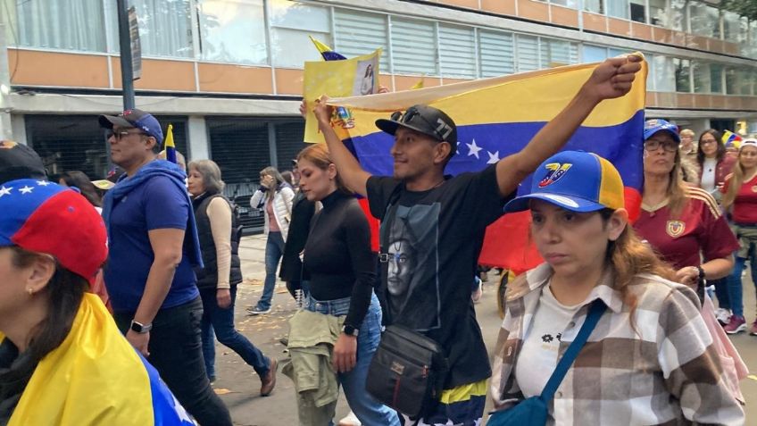 Venezolanos en México protestan en CDMX en apoyo a Edmundo González: "Que viva Venezuela libre"