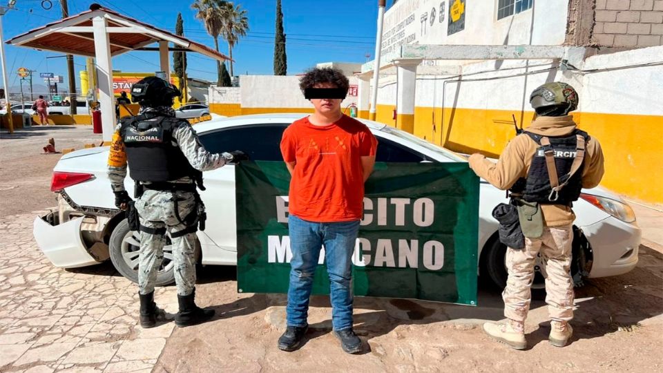 En Chihuahua, se detuvo a ocho personas y se aseguró 0.09 kg de marihuana