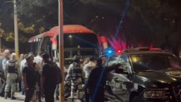 Foto que representa a Normalistas secuestran autobuses que trasladaban a migrantes