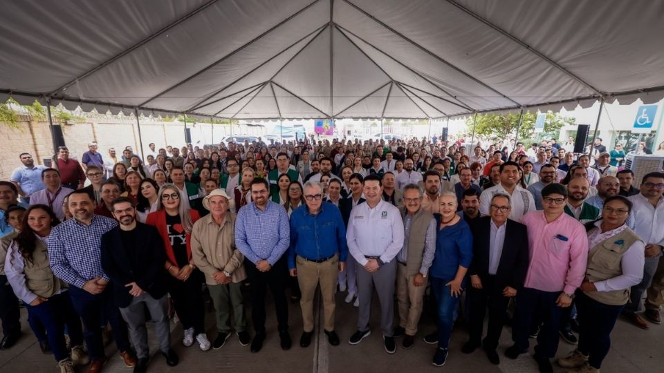 Rocha Moya anunció la construcción de un búnker para un tercer acelerador lineal, lo que ampliará la capacidad de atención a nivel estatal y regional.