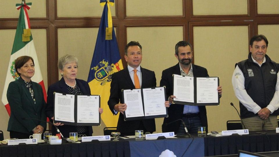 El gobierno de Jalisco y Semarnat firmaron el documento.