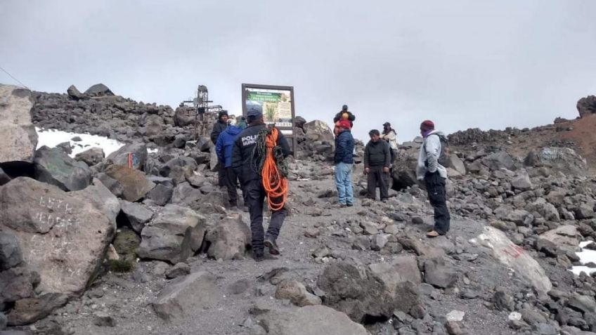 Muere alpinista mientras era rescatado del Pico de Orizaba