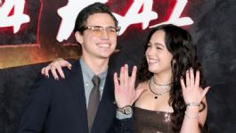 Foto que representa a Mary Mouser y Tanner Buchanan, protagonistas de "Cobra Kai", anuncian su compromiso