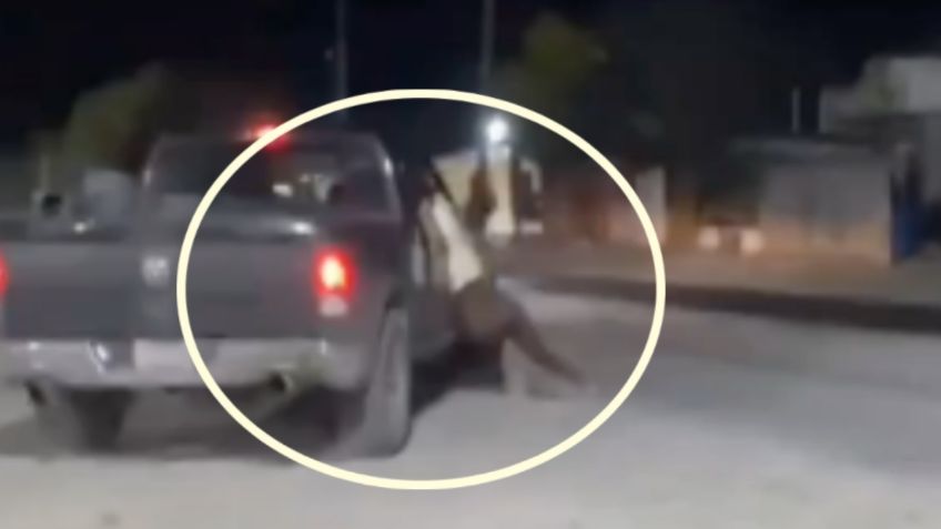 Encuentra a su novio con otra mujer, los corretea y él la arrastra con la camioneta | VIDEO