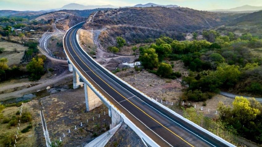 Buscarán que oaxaqueños no paguen peaje por viajar en carretera Oaxaca-Puerto Escondido