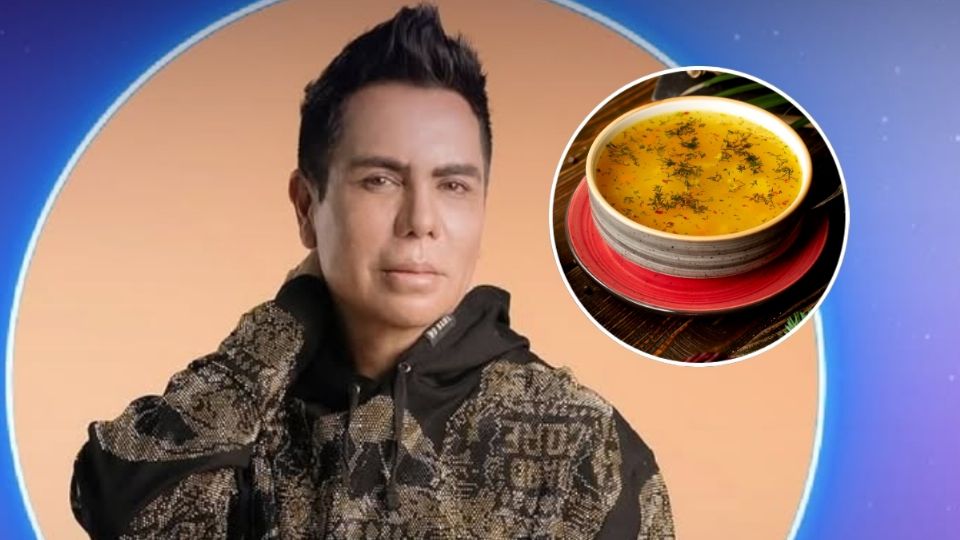 Javi Derma consume caldo de huesos