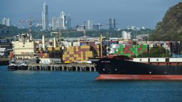 Foto que representa a Panamá desmiente a EU: sus barcos seguirán pagando peaje