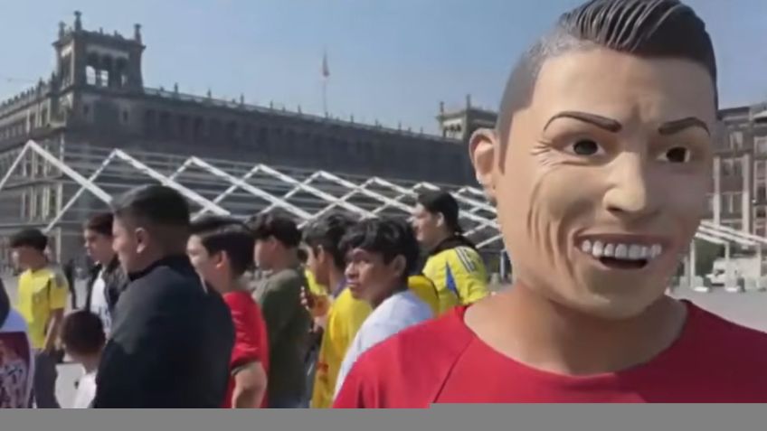 Se reúnen en el Zócalo fans de Cristiano Ronaldo, para festejar su cumpleaños número 40 | VIDEO