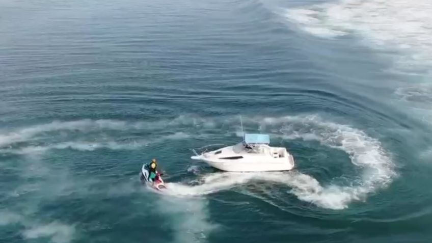 Hombre se pierde con su embarcación a 1000 metros mar adentro; envían drones y logran rescatarlo VIDEO