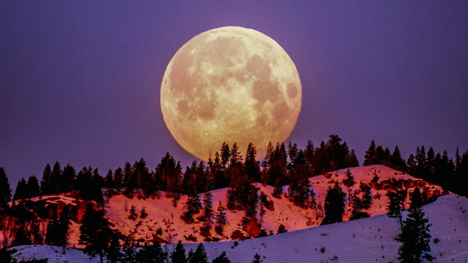 La luna de nieve también es llamada luna hambrienta.