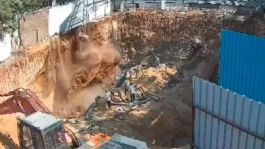 Foto que representa a Mueren 3 trabajadores tras deslave en plena construcción, así fue el momento exacto | VIDEO FUERTE