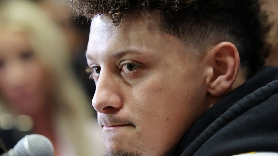 Patrick Mahomes respondió con humor a las preguntas sobre la polémica.