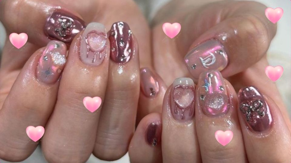 Diseños de uñas coreanas elegantes para lucir el Día de San Valentín