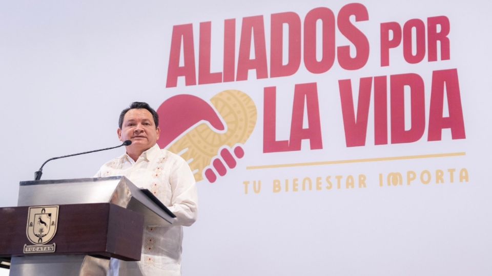 Finalmente, al término del evento, se firmó el acta de compromiso que establece la cooperación interinstitucional