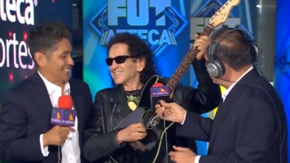 Álex Lora se aventó un 'palomazo' con Jorge Campos