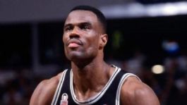 Foto que representa a David Robinson, el jugador de la NBA que se convirtió en empresario y filántropo