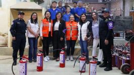 Foto que representa a Secretaría de Seguridad supervisa entrega de extintores que podrían ser utilizados en macha del 8M