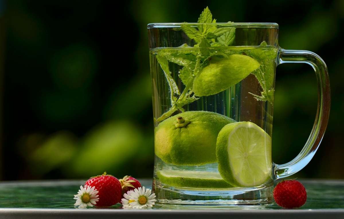 Agua de limón. Foto: Pixabay 